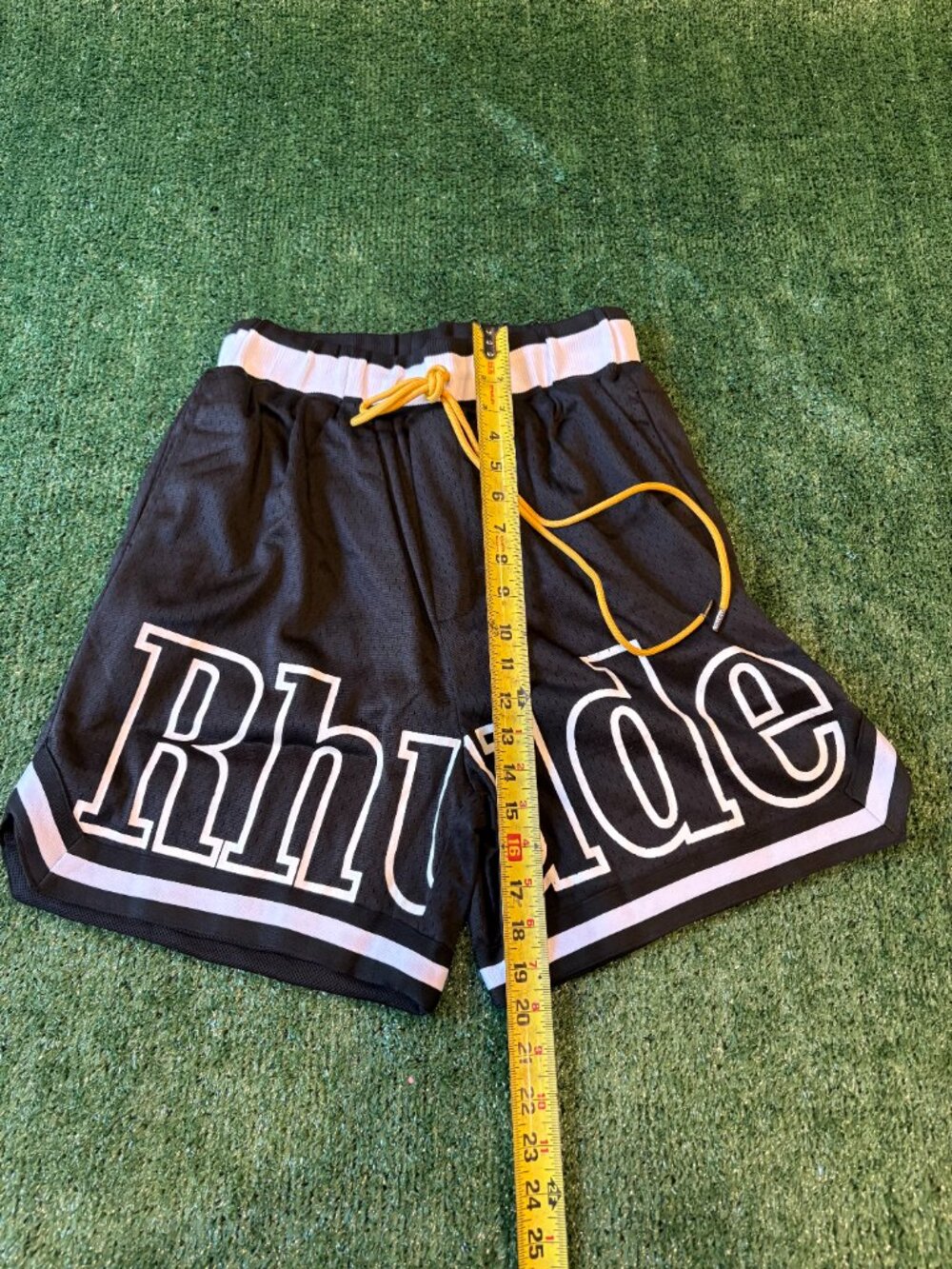 Rhude Black Logo Mesh Shorts - Picture 4 of 5
